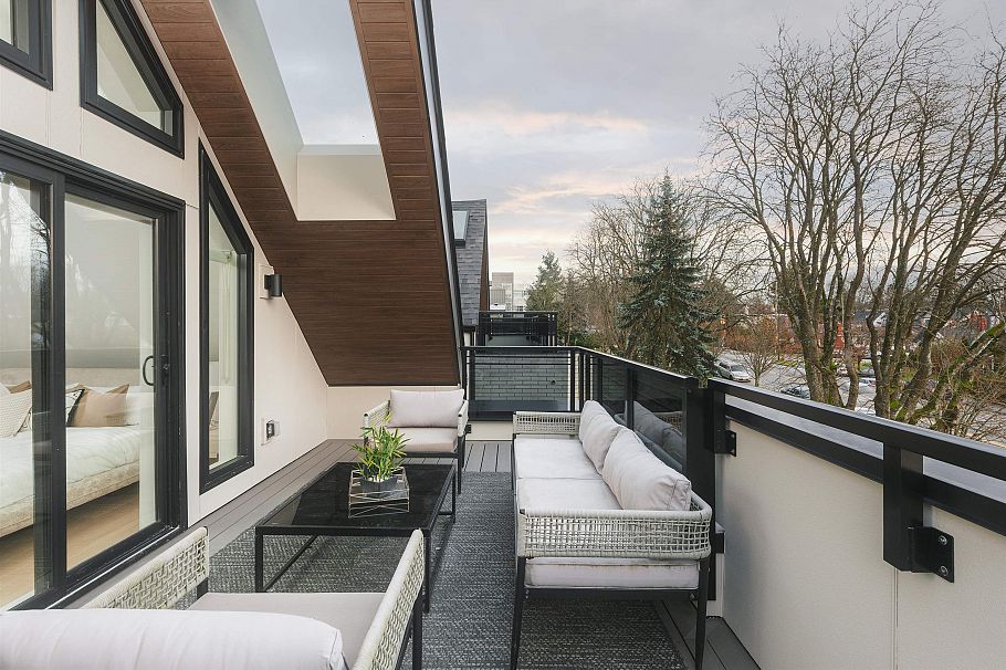 1 2637 W 12th Avenue Vancouver, BC - 30