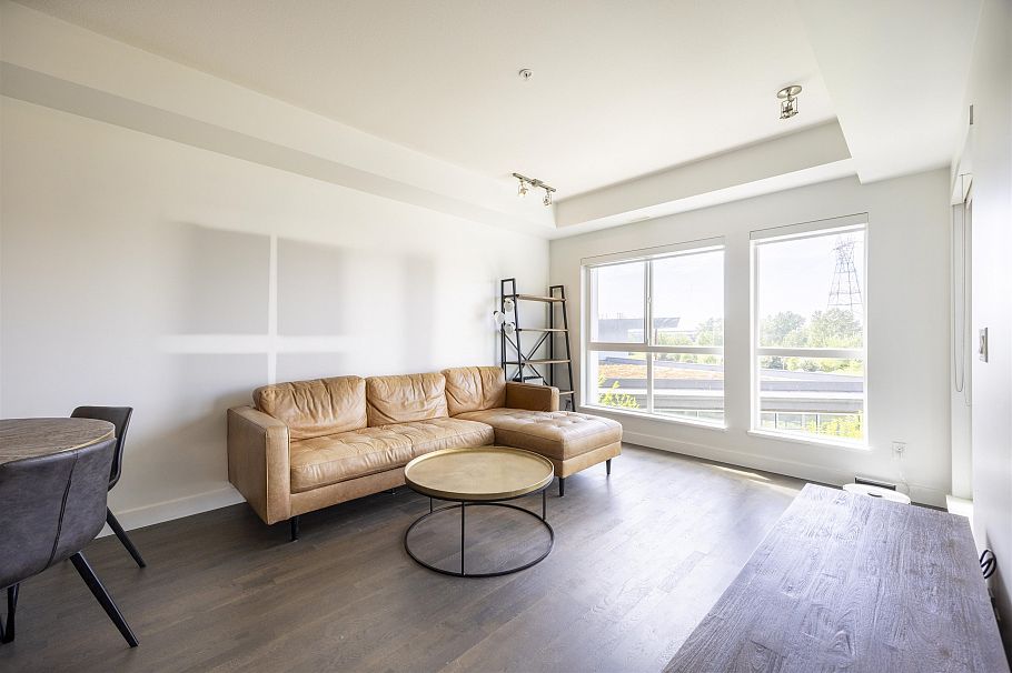 309 10033 River Drive Richmond, BC - 9