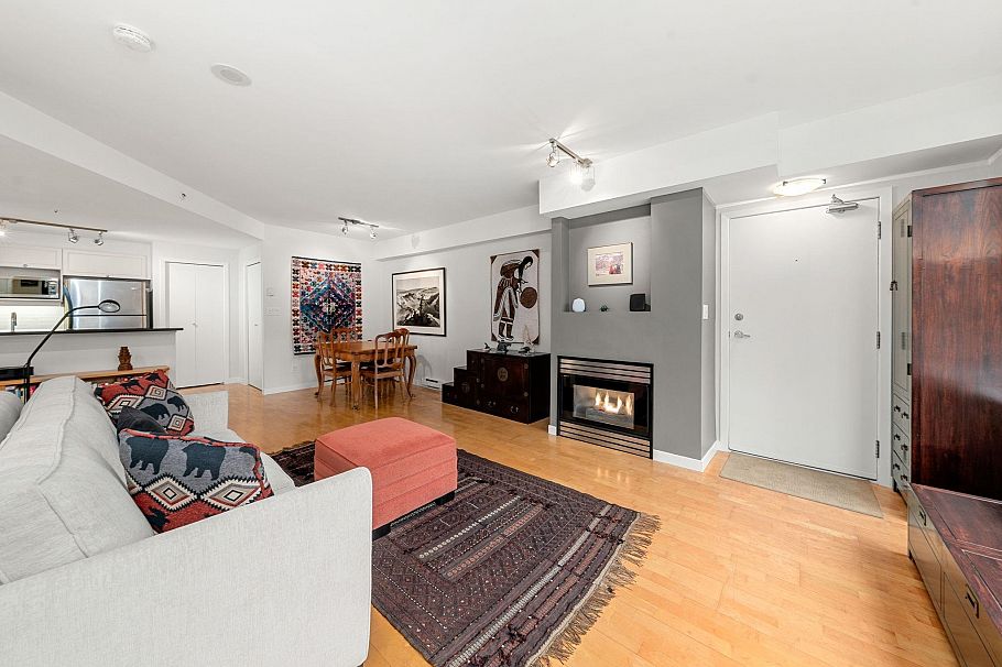 1878 York Avenue Vancouver, BC - 3