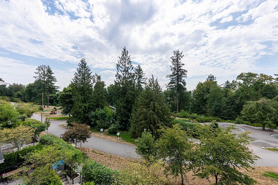 208 707 E 3rd Street North Vancouver, BC - 19