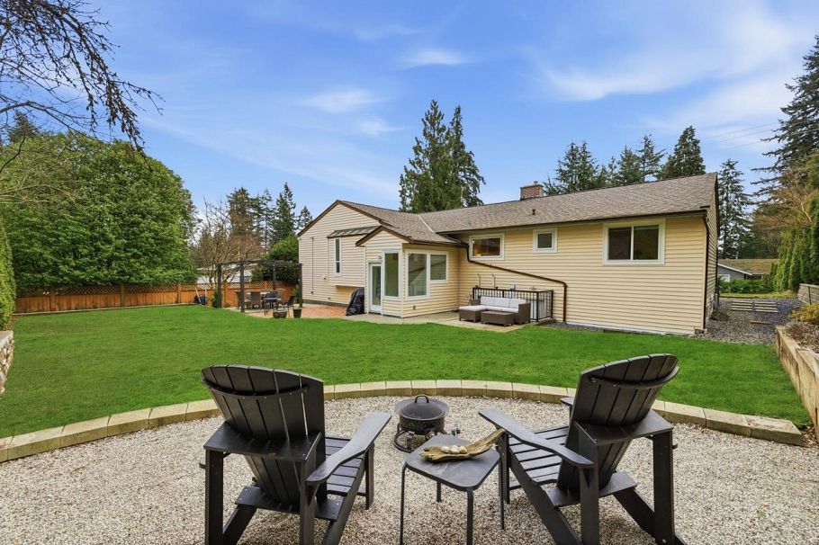 2524 Bendale Road North Vancouver, BC - 37