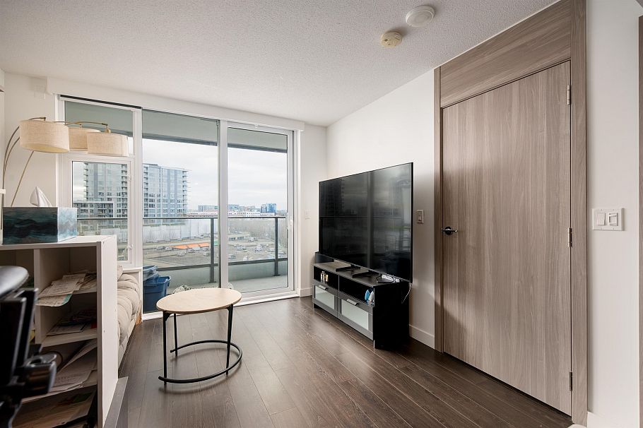 605 8555 Capstan Way Richmond, BC - 6