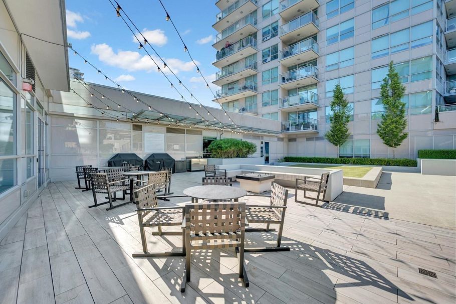 701 112 E 13th Street North Vancouver, BC - 14