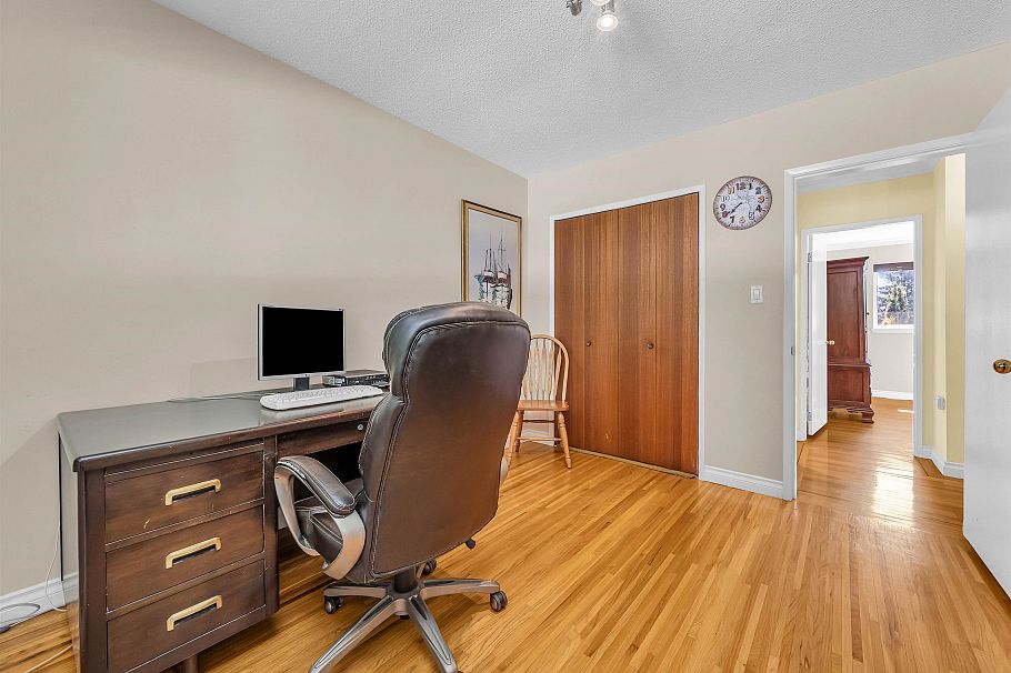 1202 Bracknell Crescent North Vancouver, BC - 15