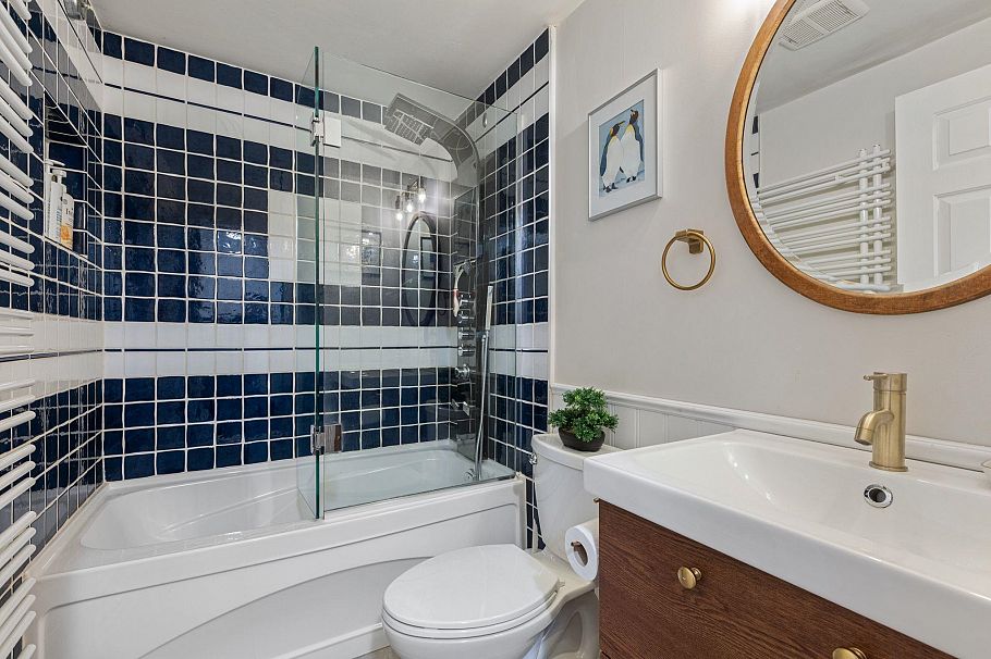 15 877 W 7th Avenue Vancouver, BC - 24