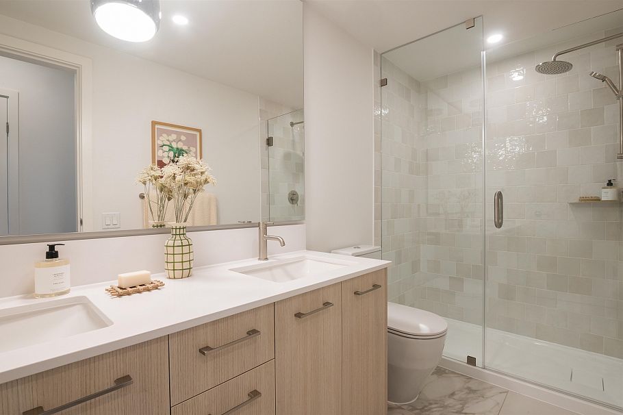 110 952 Lytton Street North Vancouver, BC - 14