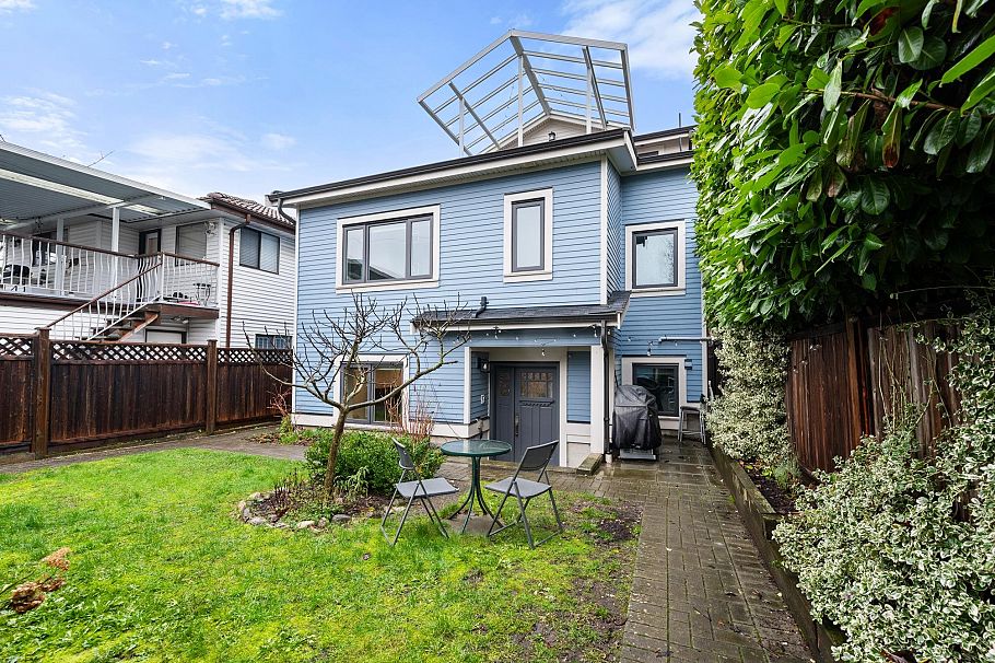 1452 E 20th Avenue Vancouver, BC - 21