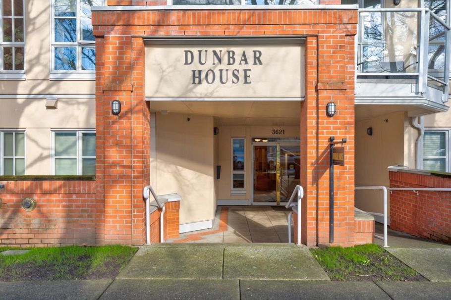 402 3621 W 26th Avenue Vancouver, BC - 2