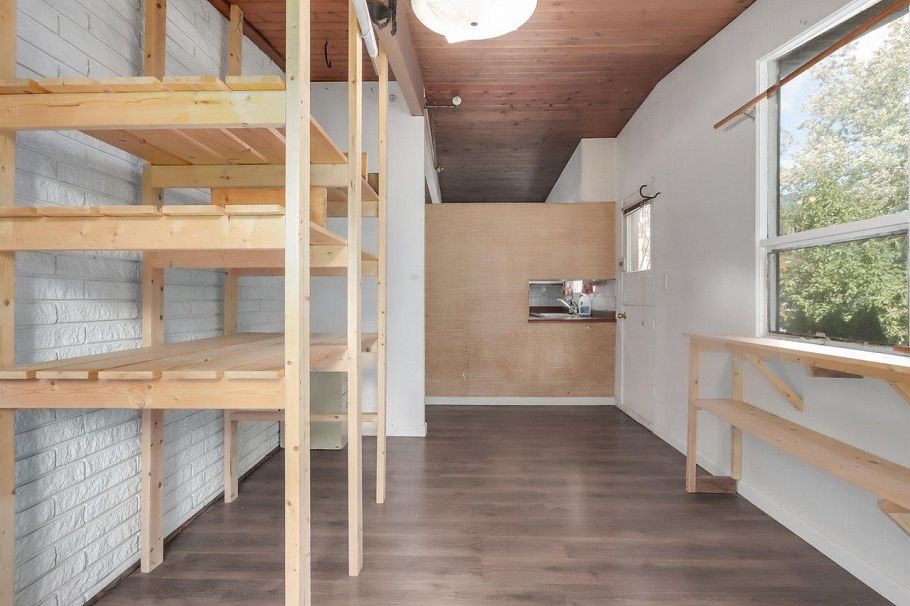 2701 St. Christophers Road North Vancouver, BC - 9