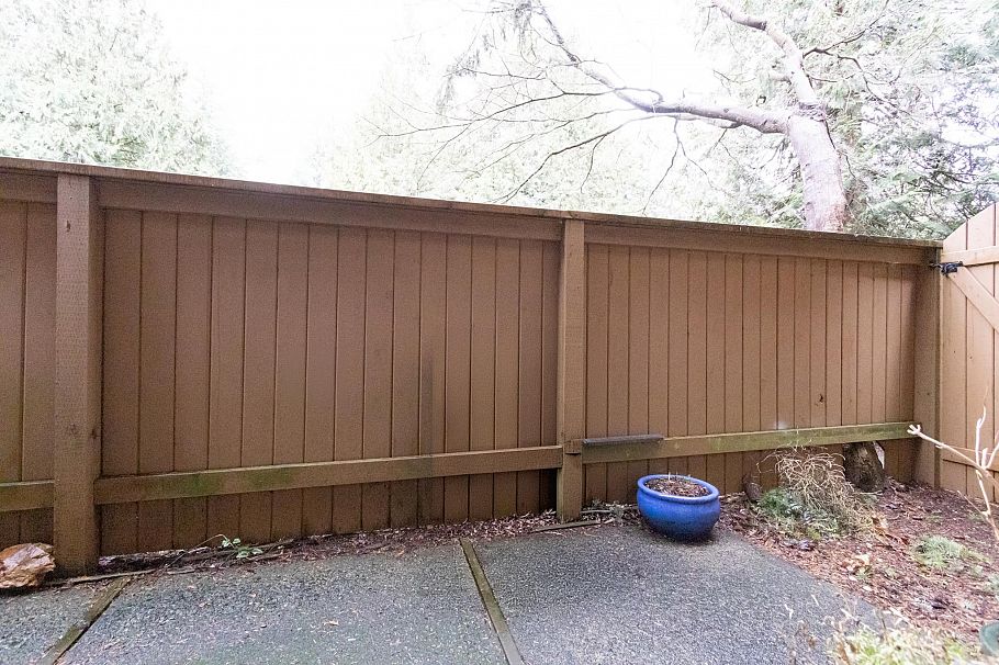 2050 Purcell Way North Vancouver, BC - 11