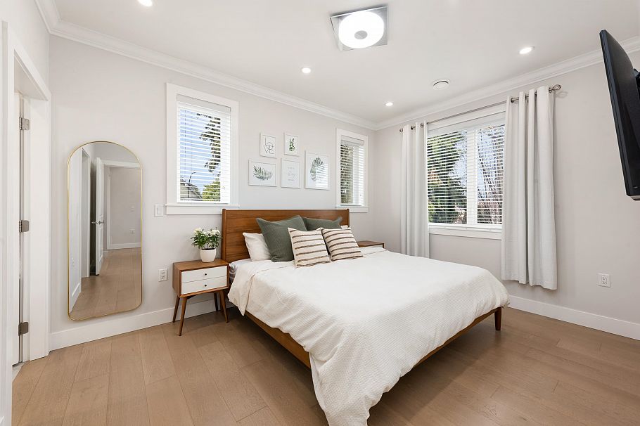 2876 Clark Drive Vancouver, BC - 15