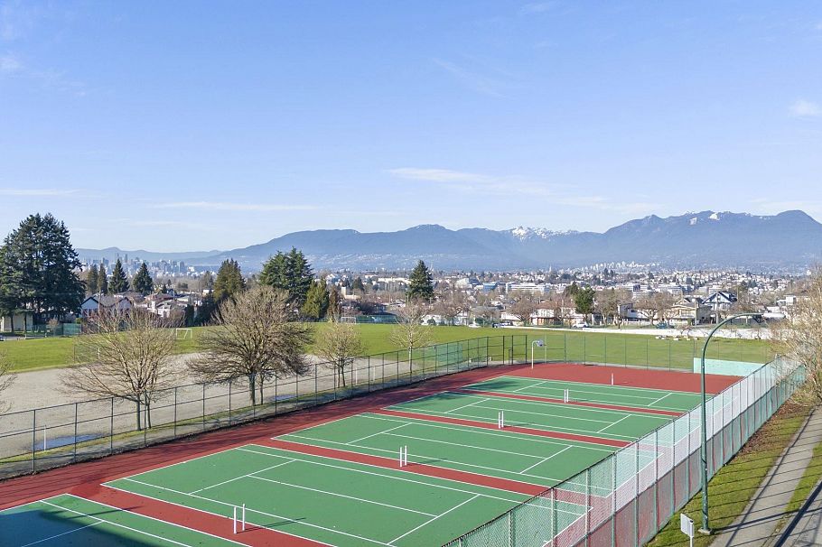 3206 E 25th Avenue Vancouver, BC - 16