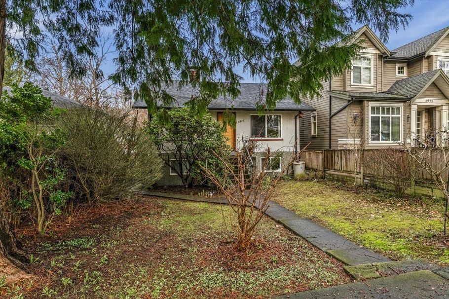 2917 E 28th Avenue Vancouver, BC - 24