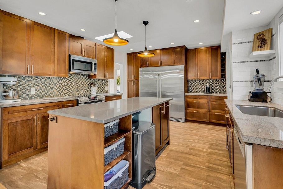 1837 Larson Road North Vancouver, BC - 14