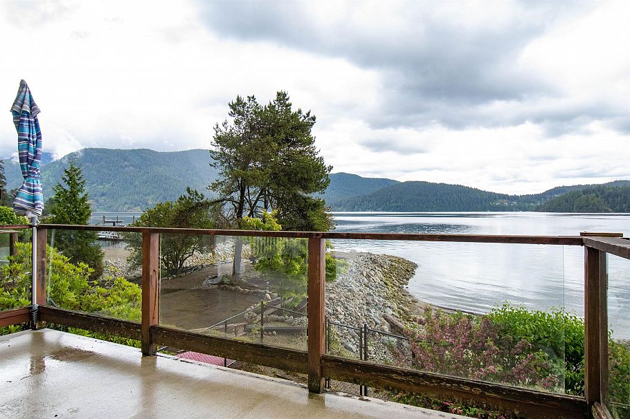 5293 Indian River Drive North Vancouver, BC - 5