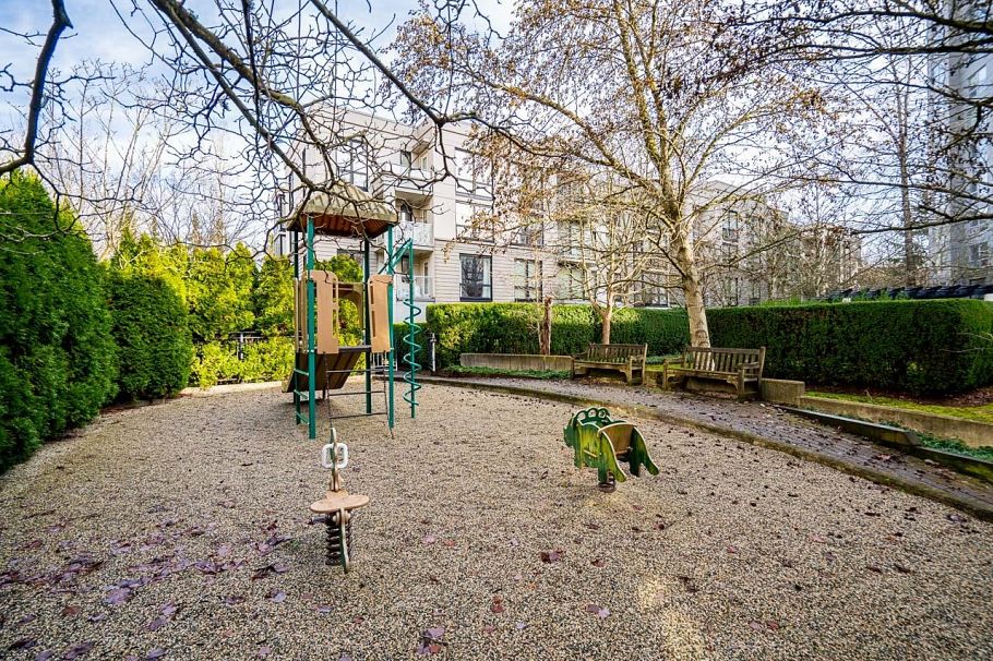 206 3638 Vanness Avenue Vancouver, BC - 29