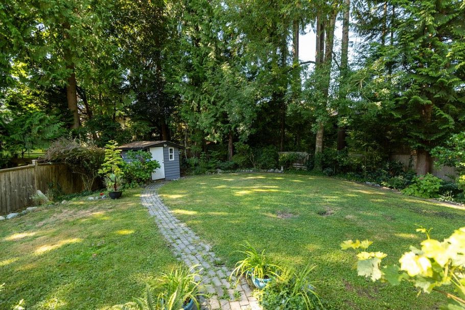 3595 Princess Avenue North Vancouver, BC - 26