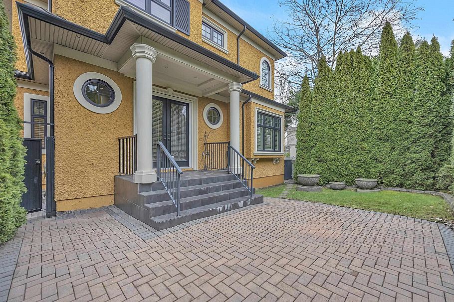3593 Mackenzie Street Vancouver, BC - 35