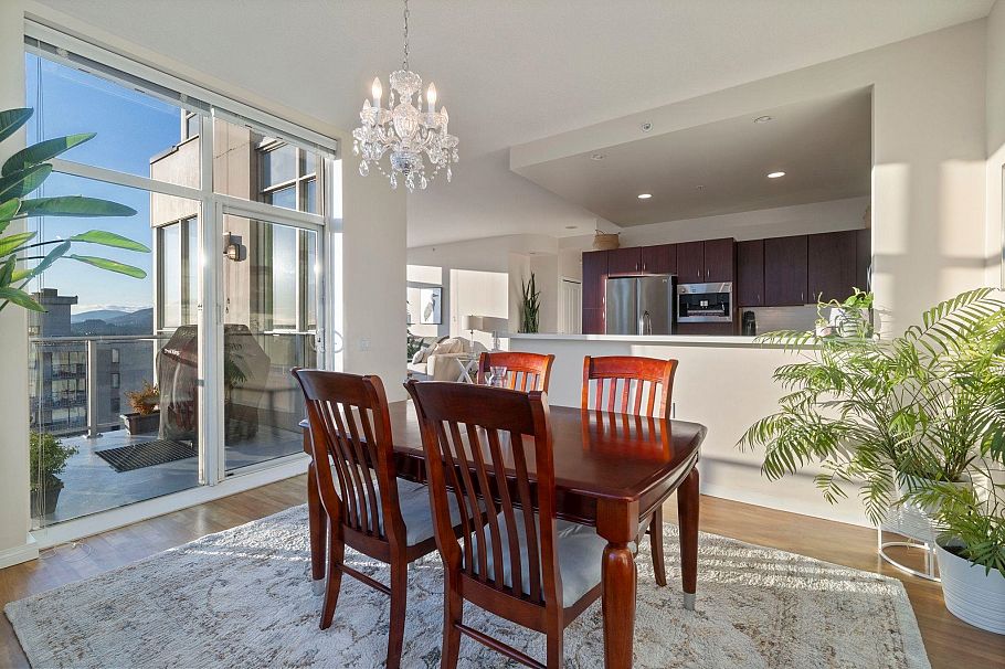 1401 120 W 16th Street North Vancouver, BC - 11