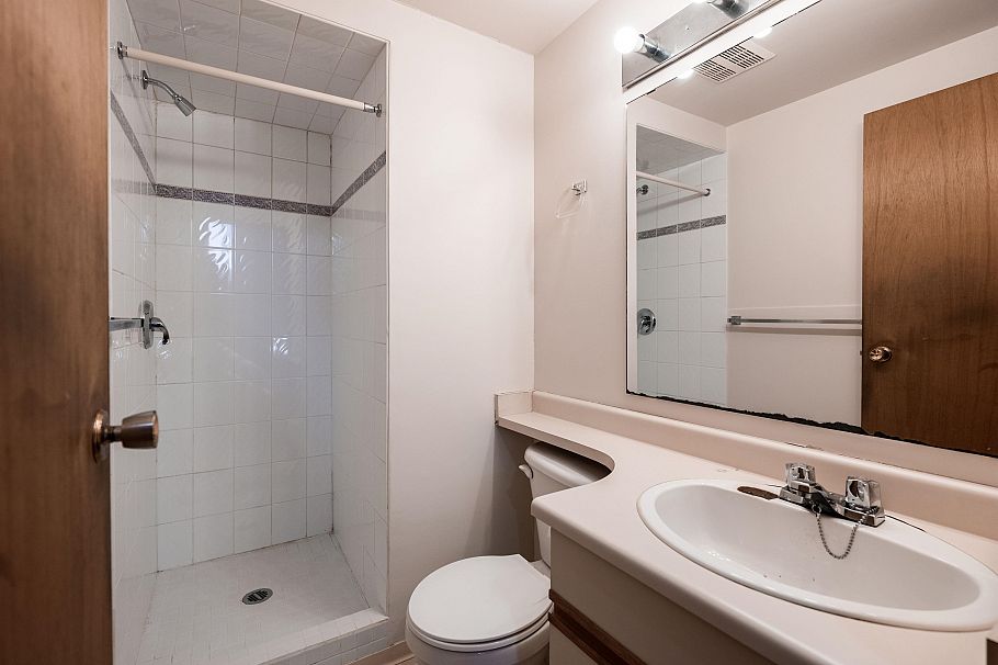 B3 1070 W 7th Avenue Vancouver, BC - 31