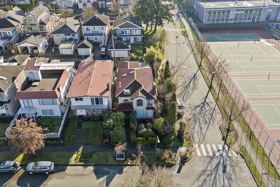 3206 E 25th Avenue Vancouver, BC - 19