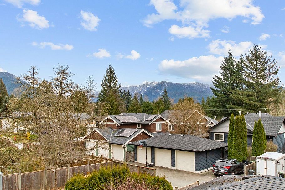 3150 Fromme Road North Vancouver, BC - 24