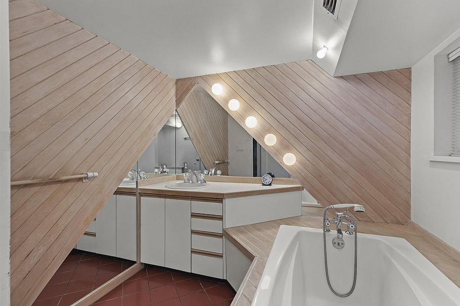 3545 W King Edward Avenue Vancouver, BC - 33