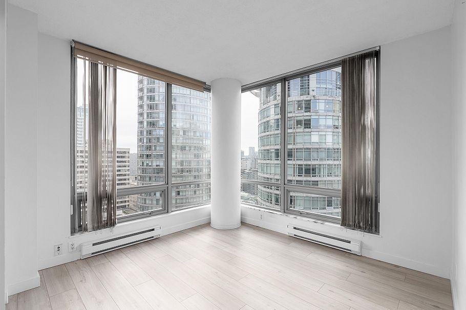 2106 1288 W Georgia Street Vancouver, BC - 17