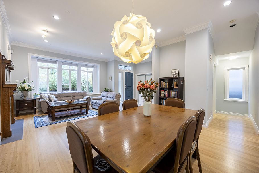 4203 W 14th Avenue Vancouver, BC - 7