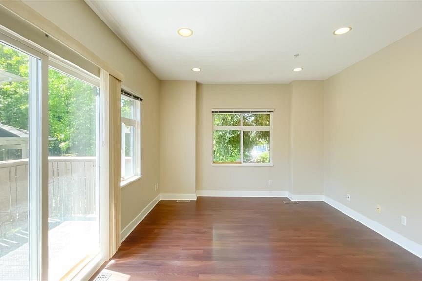 888 W 58th Avenue Vancouver, BC - 40