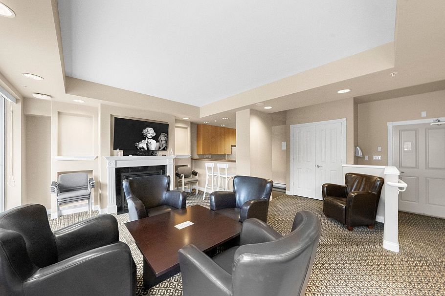 1006 160 E 13th Street North Vancouver, BC - 35