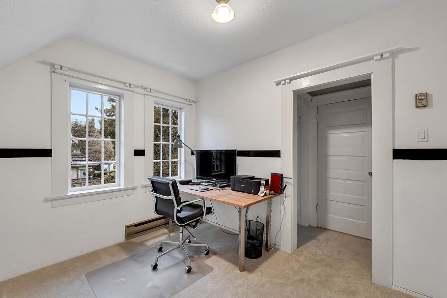 1509 Mahon Avenue North Vancouver, BC - 11