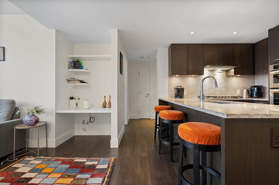 1608 150 W 15th Street North Vancouver, BC - 24