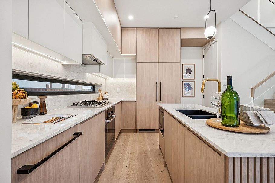 448 W 20th Avenue Vancouver, BC - 16