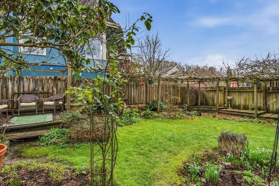 2076 Turner Street Vancouver, BC - 22