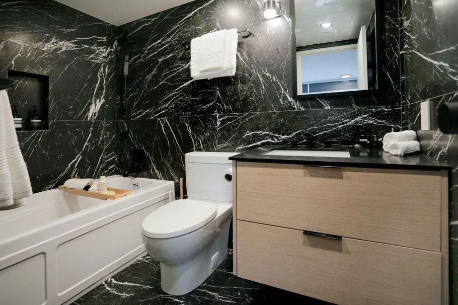 703 1288 Alberni Street Vancouver, BC - 10