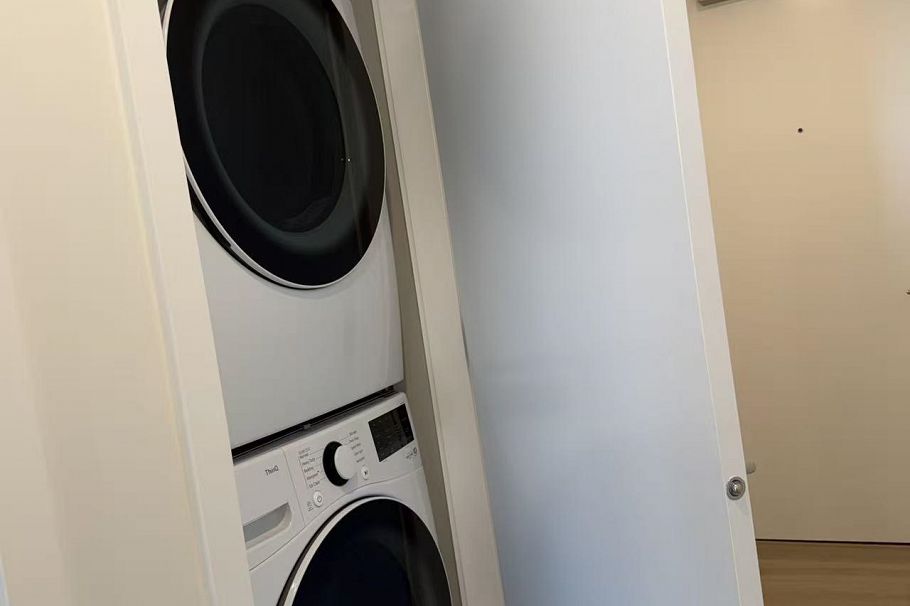 2304-2B2B1Den 6087 WILSON AVE AVENUE, Burnaby BC V5H 0M1 Burnaby, BC - 11