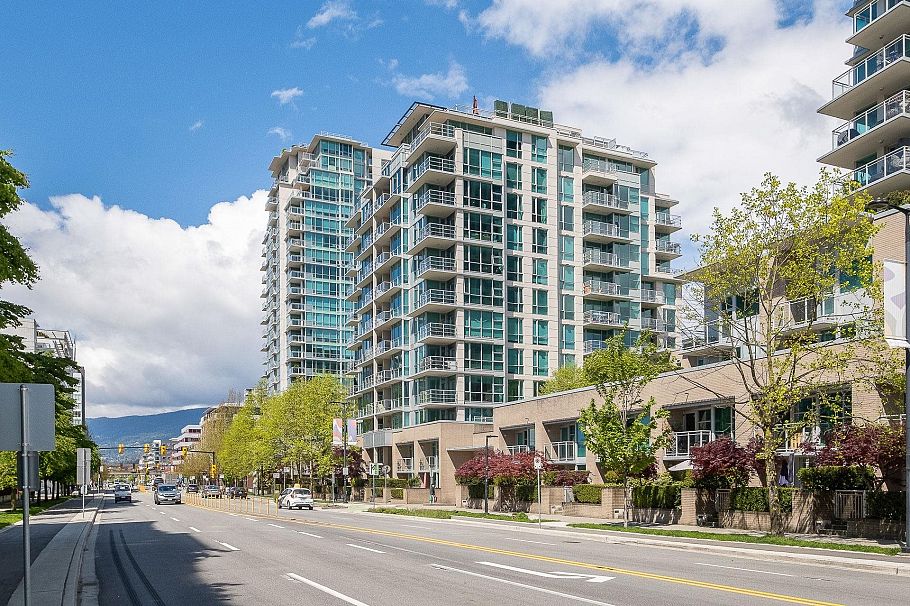 405 168 E Esplanade North Vancouver, BC - 15