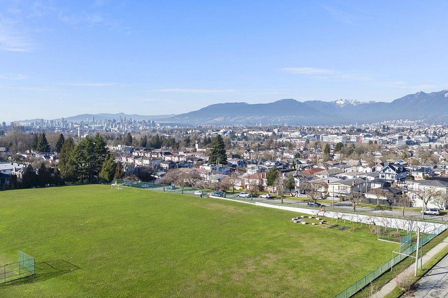 3206 E 25th Avenue Vancouver, BC - 20