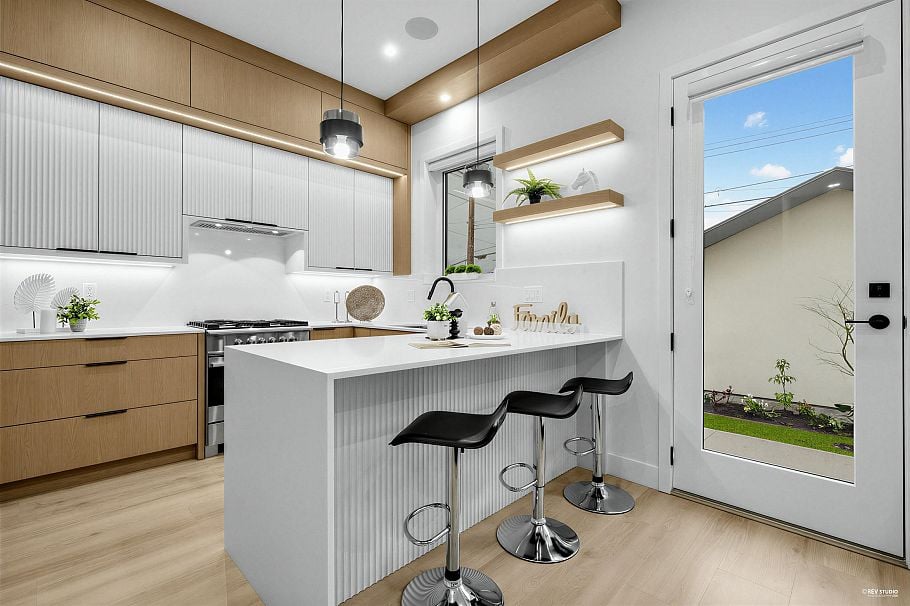 2 1020 Nootka Street Vancouver, BC - 4