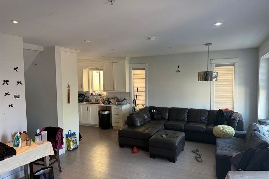 2681 E 41st Street Vancouver, BC - 4