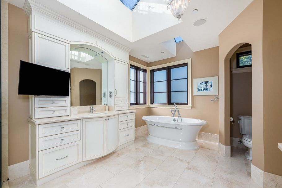 1198 W 55th Avenue Vancouver, BC - 12