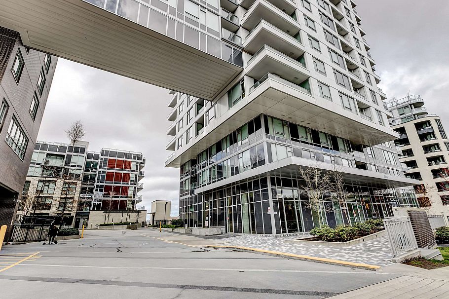 652 5515 Boundary Road Vancouver, BC - 2