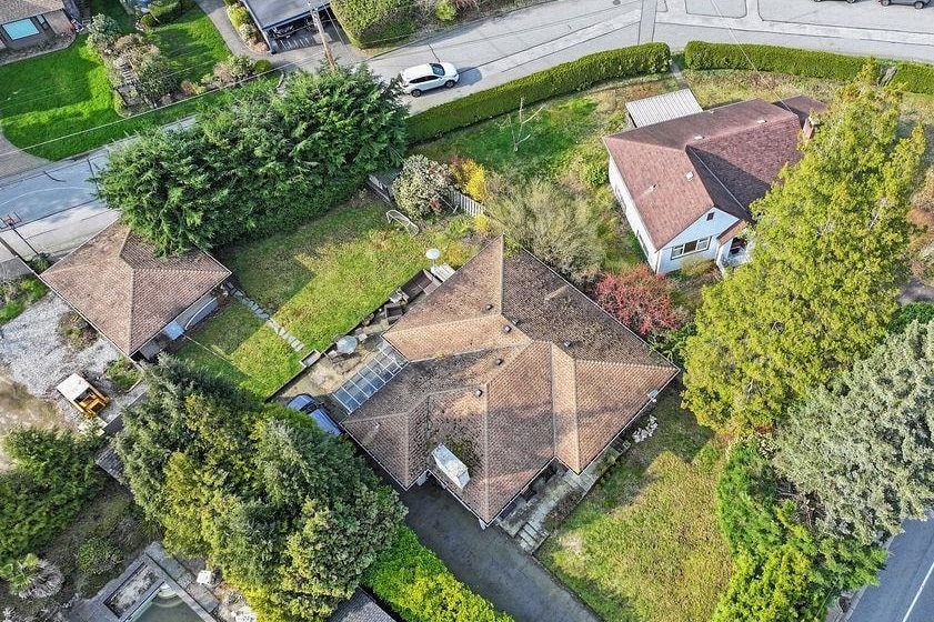 3955 Highland Boulevard North Vancouver, BC - 16