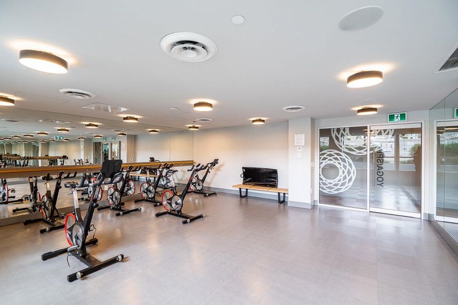 701 112 E 13th Street North Vancouver, BC - 4