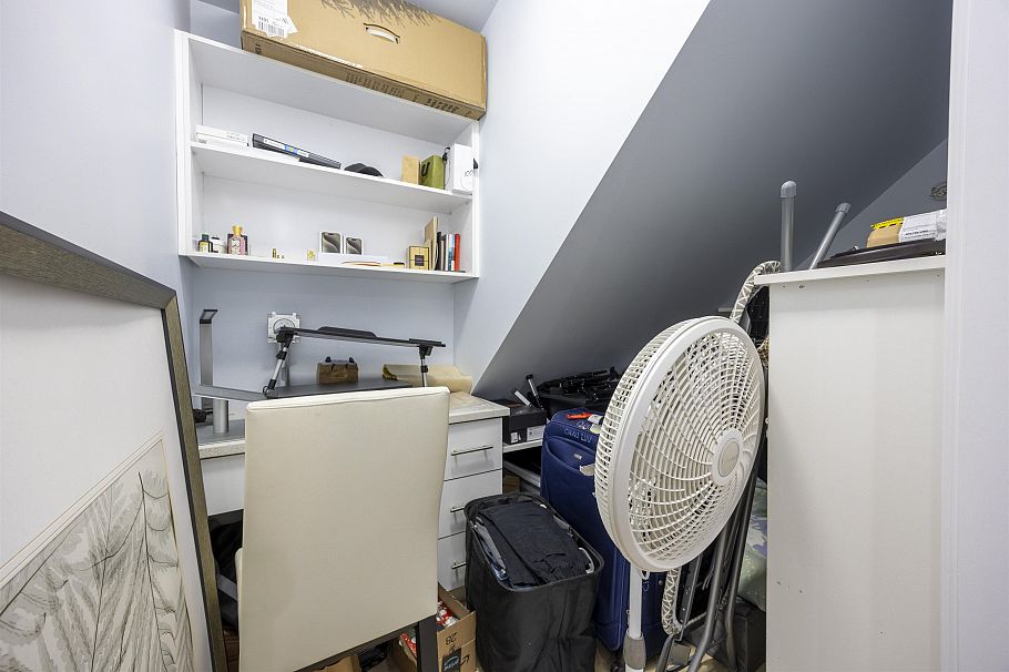 4203 W 14th Avenue Vancouver, BC - 38