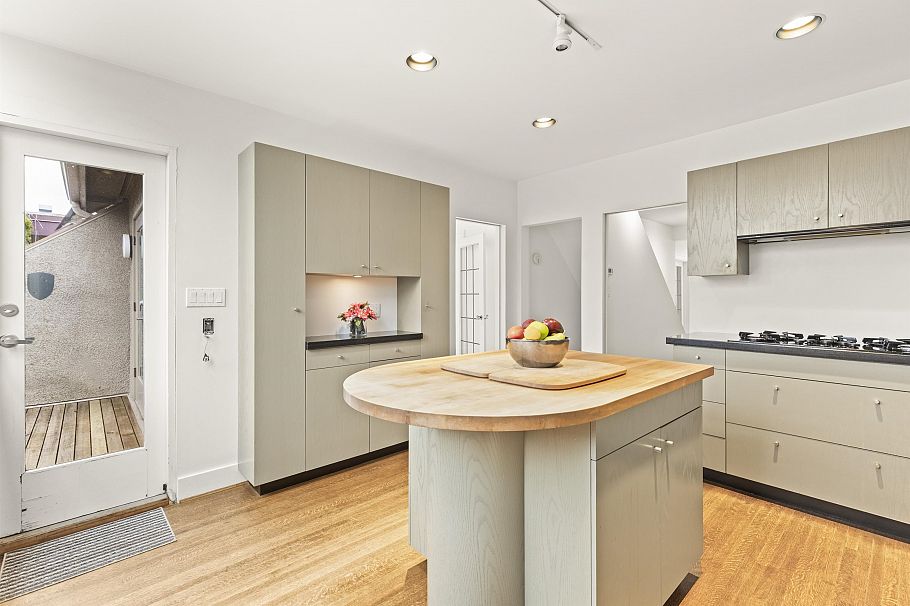 3545 W King Edward Avenue Vancouver, BC - 17