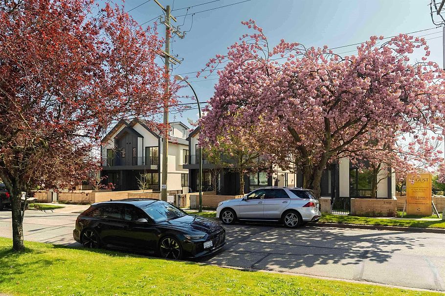 836 W 64th Avenue Vancouver, BC - 34