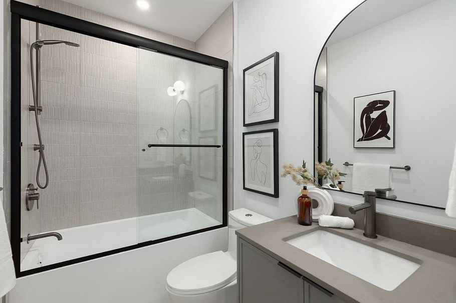 204 2329 E 34th Avenue Vancouver, BC - 9