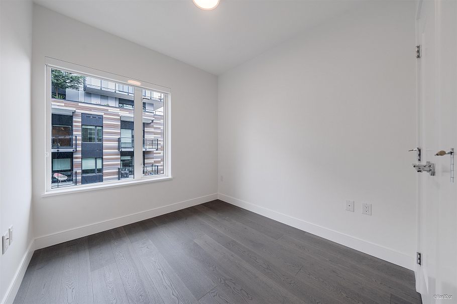 305 488 W 58th Avenue Vancouver, BC - 21